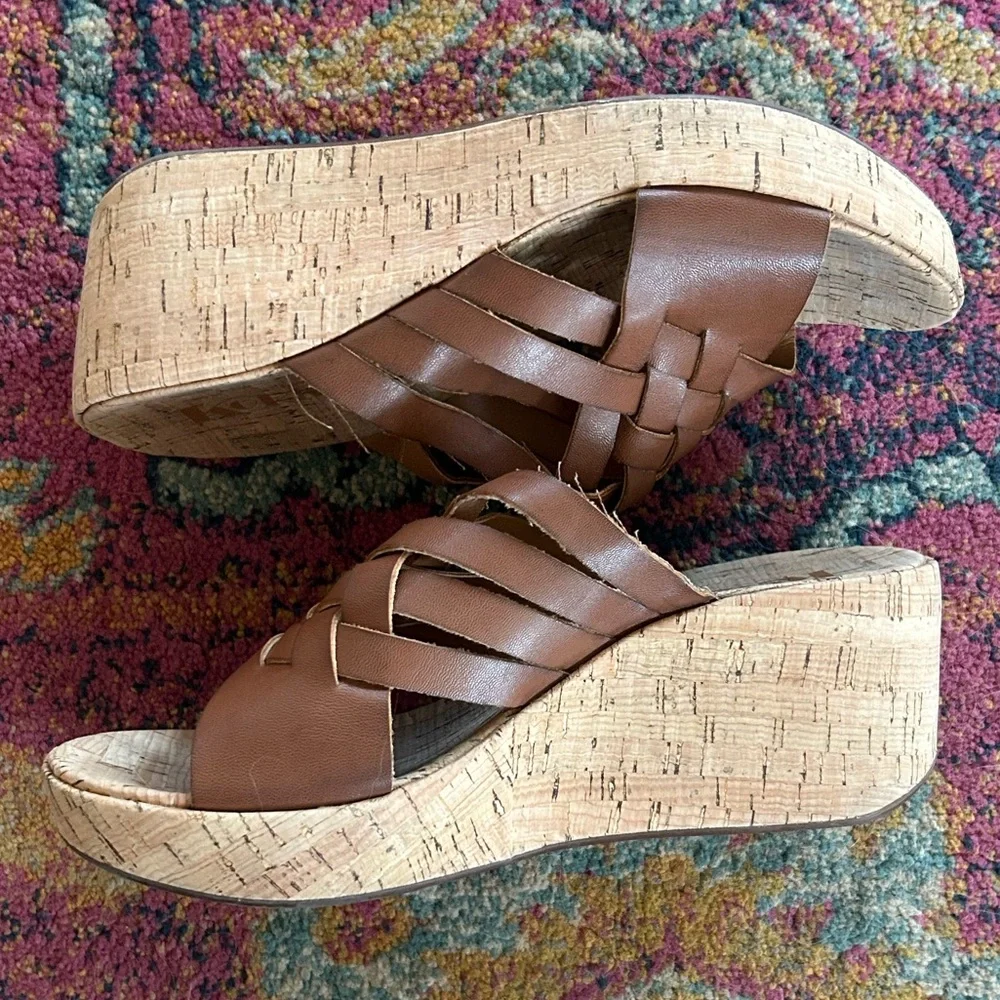 Korks | Women’s Cognac Brown Woven Leather Bridge Strap Slip On Cork Wedges Sz 9